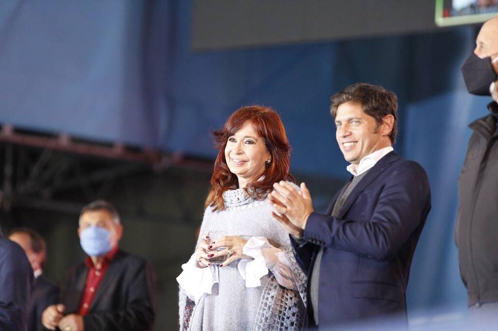 Cristina Fernández de Kirchner junto a Axel Kicillof.