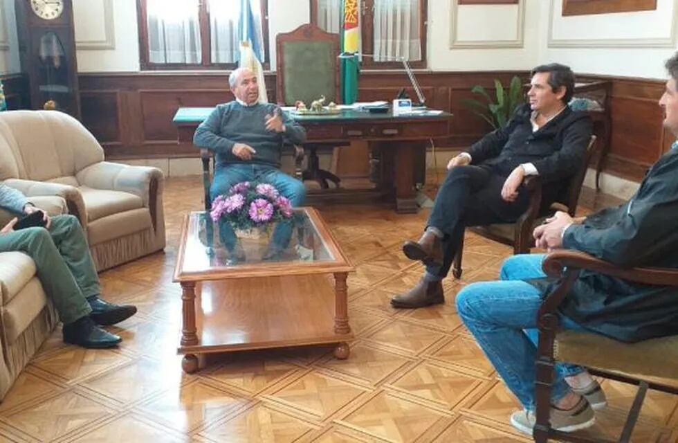 El presidente de la Cámara Económica se reunió con funcionarios municipales