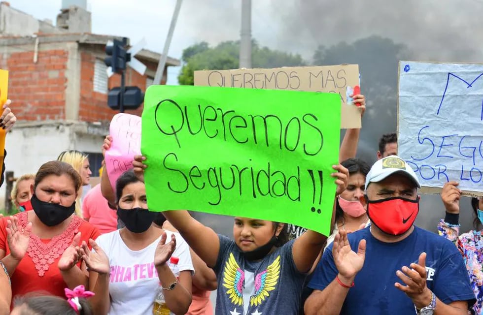 Vecinos de Marqués Anexo se manifestaron por la inseguridad (José Hernández/La Voz)