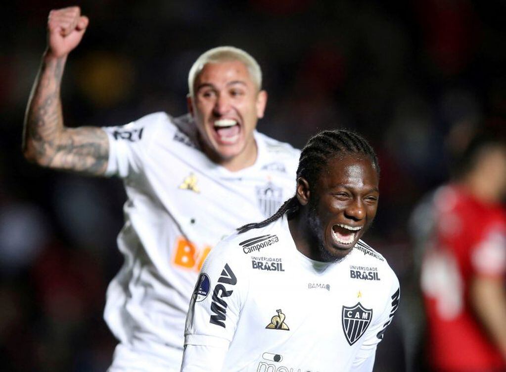 Copa Sudamericana: Colón lo dio vuelta y derrotó a Atlético Mineiro 2 a 1