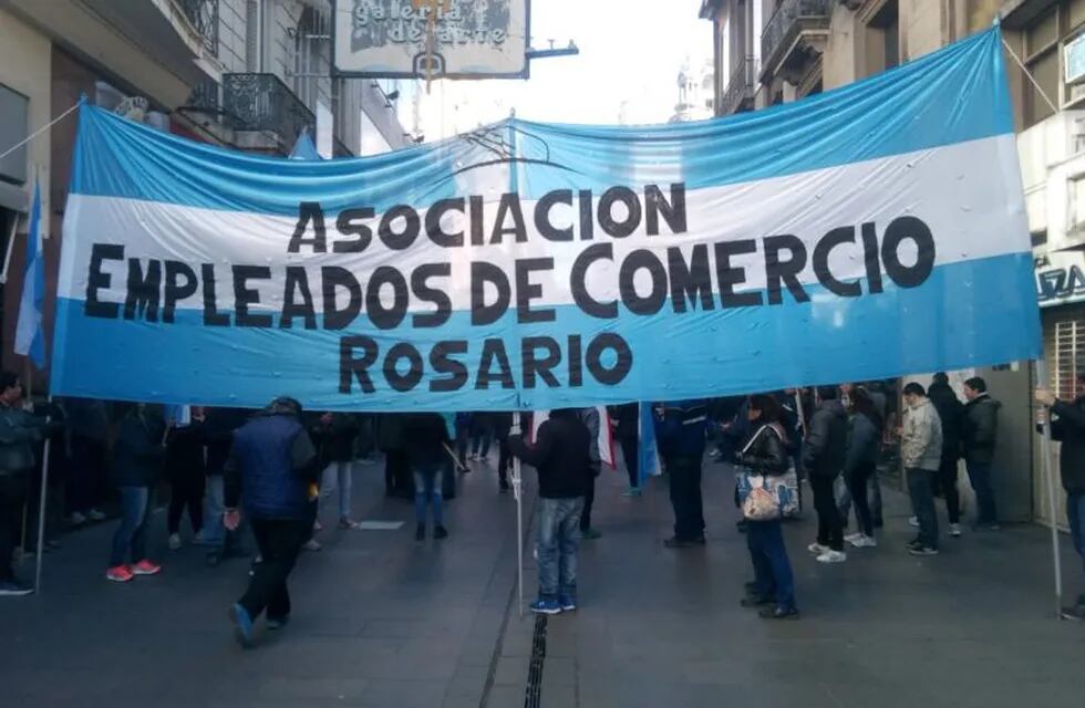 Empleados de Comercio de Rosario se suman al paro del 30 de abril