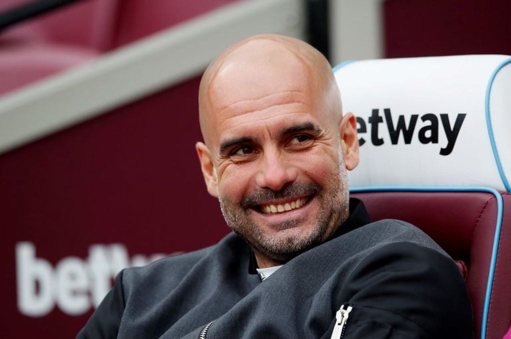 Soccer Football - Premier League - West Ham United v Manchester City - London Stadium, London, Britain - April 29, 2018   Manchester City manager Pep Guardiola before the match    REUTERS/David Klein    EDITORIAL USE ONLY. No use with unauthorized audio, video, data, fixture lists, club/league logos or "live" services. Online in-match use limited to 75 images, no video emulation. No use in betting, games or single club/league/player publications.  Please contact your account representative for further details. inglaterra  campeonato torneo liga inglesa ingles futbol futbolistas partido West Ham United Manchester City