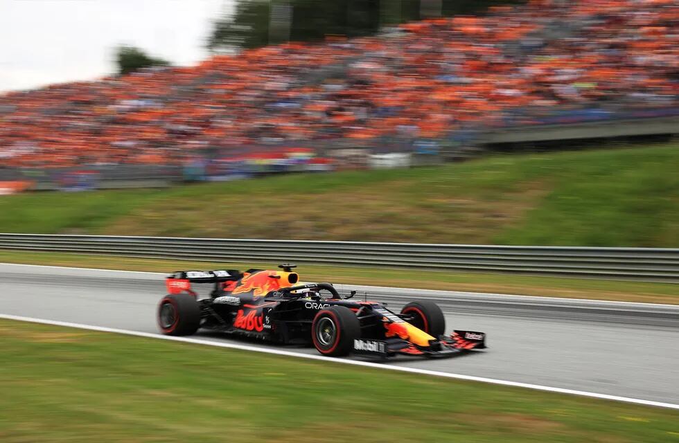 Verstappen logró su quinta victoria del año.