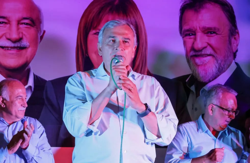 Gerardo Morales rechazó de plano la posibilidad de que la Argentina tenga "un presidente que quiera privatizar la educación y la salud públicas", en alusión a Javier Milei.