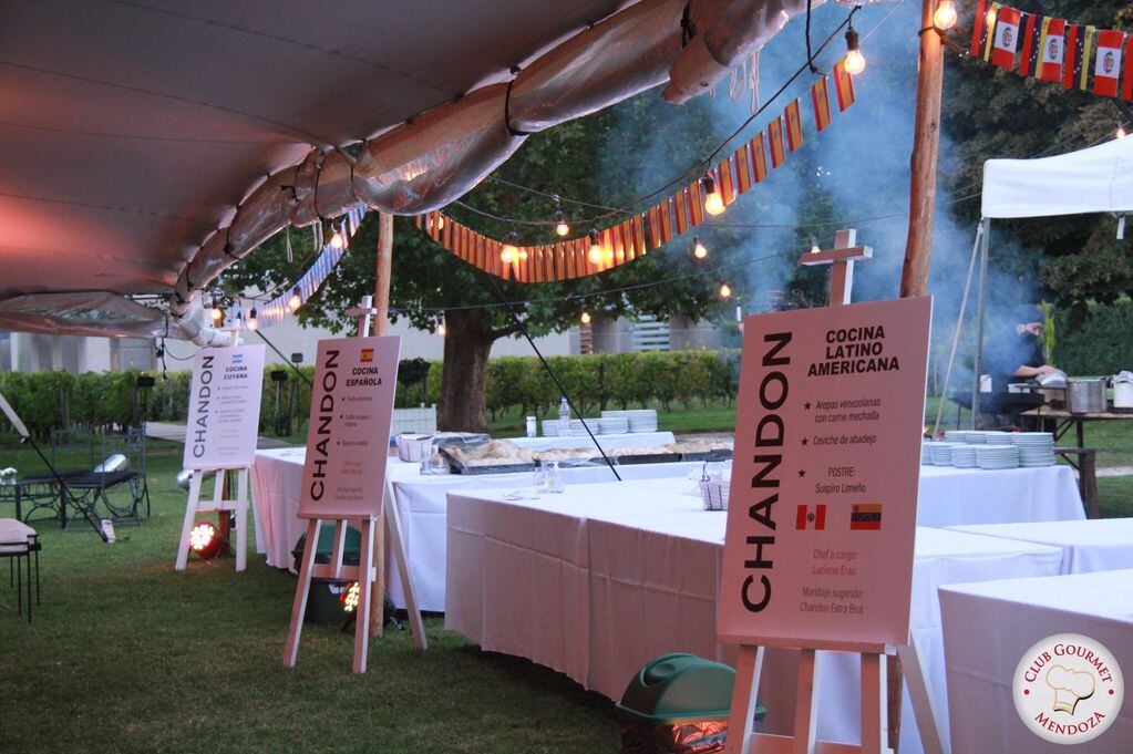 El Club Gourmet Mendoza realizó su gala de premiación en los jardines de Bodega Chandon. (Foto: Club Gourmet Mendoza)