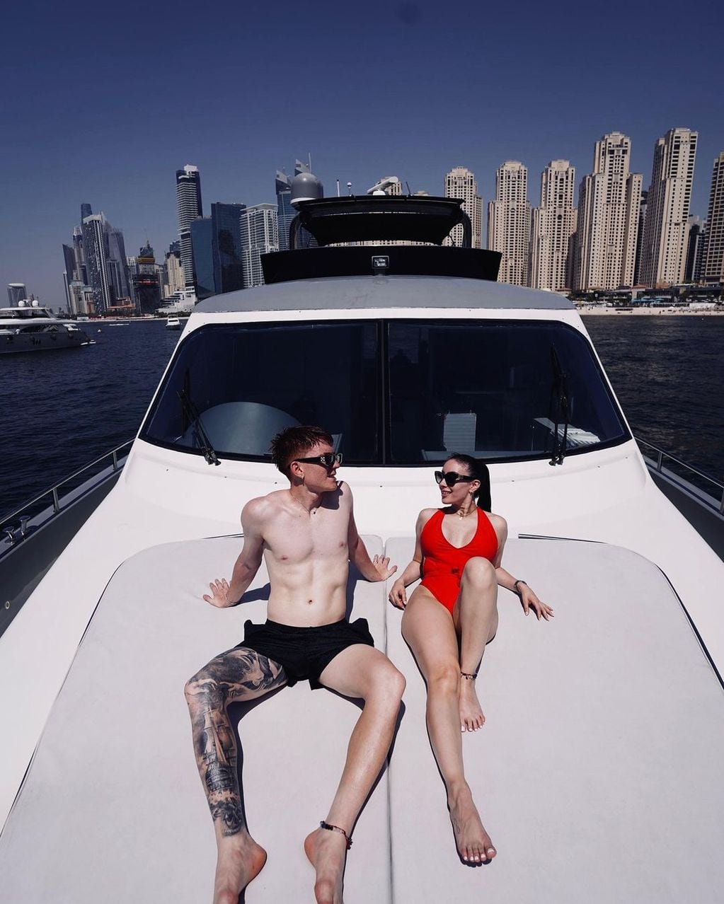 Las vacaciones a puro lujo del Colo Barco y su novia Yaz Jaureguy en Dubai