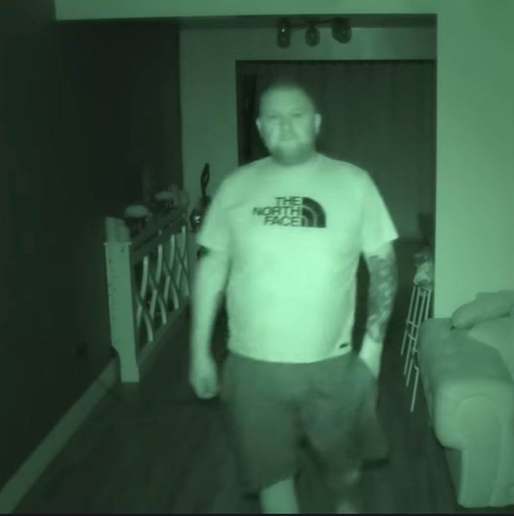 Su asistente virtual registró un hecho paranormal y el video se volvió viral.
