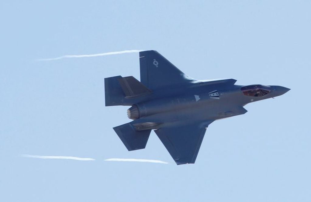Estados Unidos le demostró su poderío militar a Irán con 52 aviones F-35 (Foto: George Frey/REUTERS)
