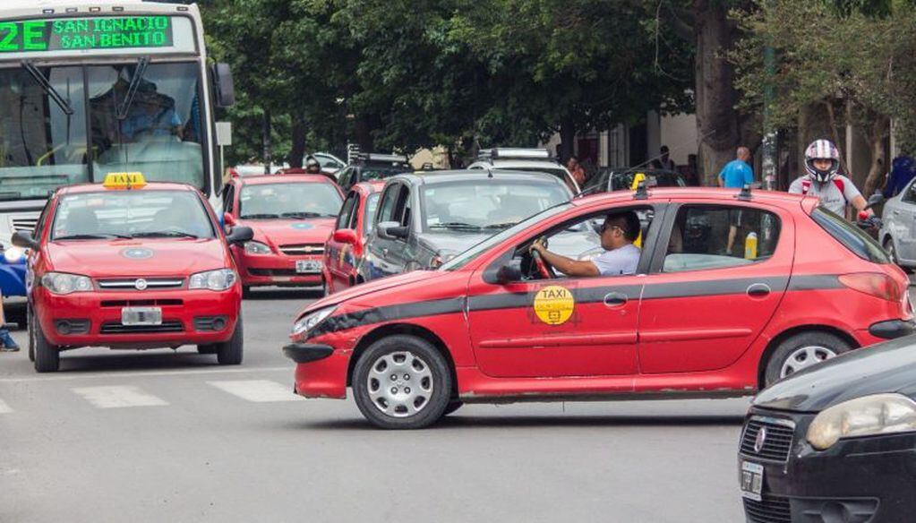 Taxis en Salta. (Web)