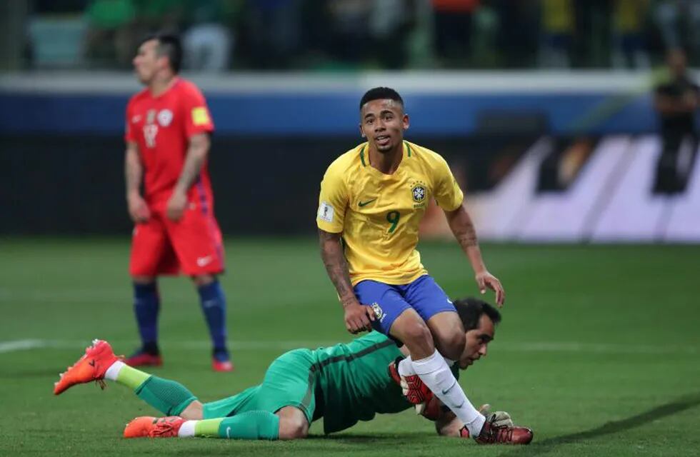 Brasil goleó 3-0 a Chile. (Foto: EFE)