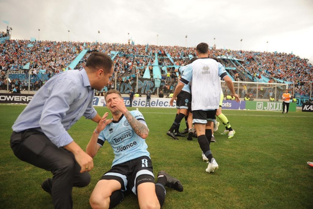 Belgrano Campeon de la primera Nacional y ascenso ( Federico López Claro)