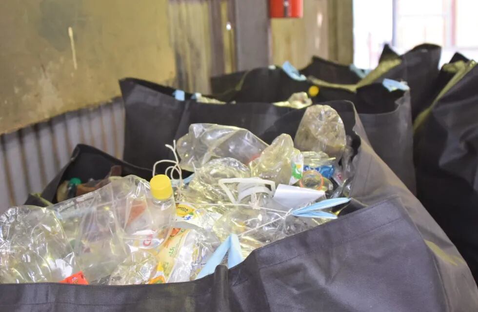 La Municipalidad de Godoy Cruz informó que desde que aplicó el programa Separar es Fácil, la comuna recolecta casi 50 toneladas mensuales de residuos secos. Gentileza MGC