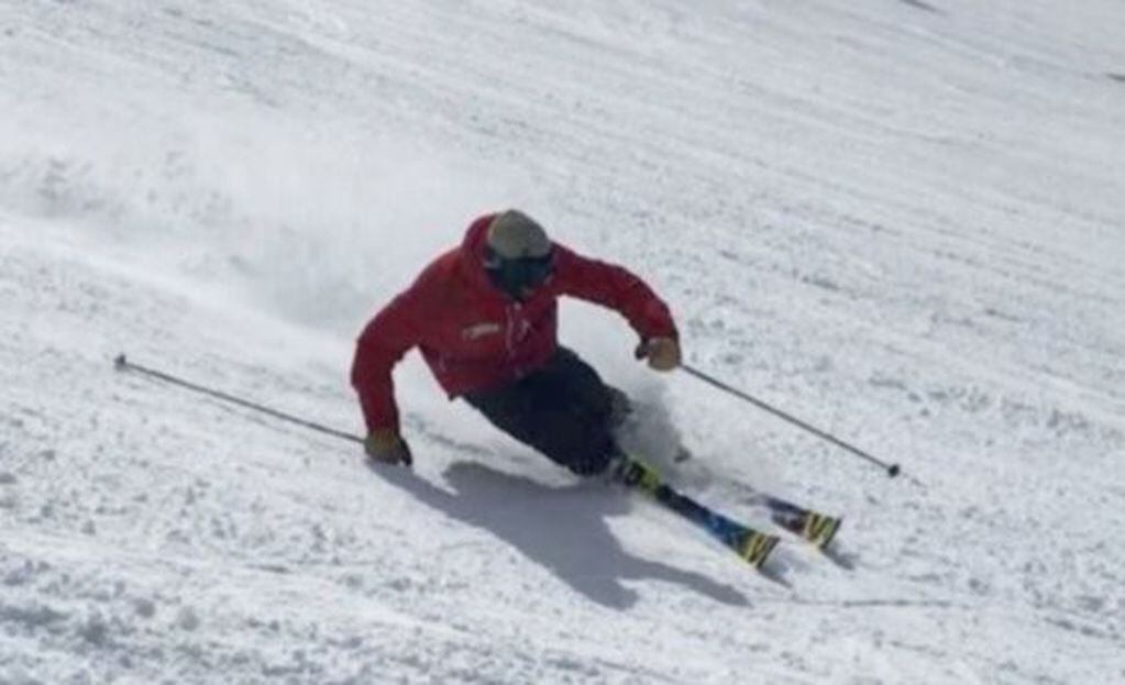 Martín murió mientras hacía “esquí extremo”.