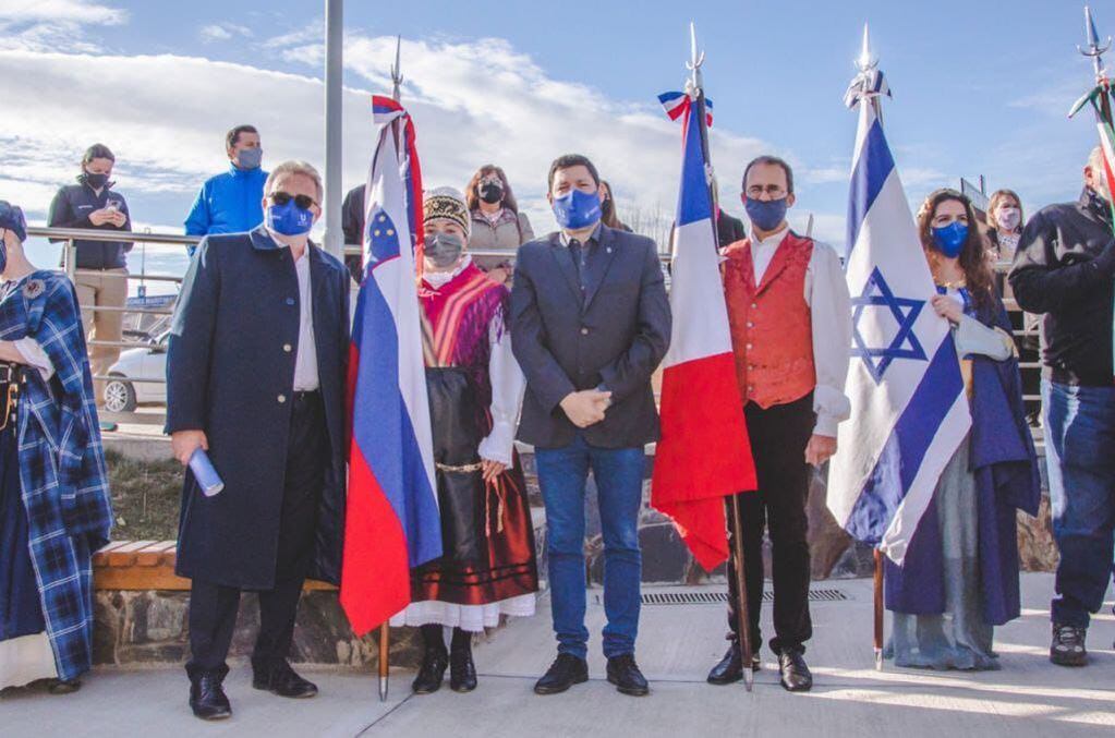 La Municipalidad de Ushuaia encabezó el acto por el Día del Inmigrante.