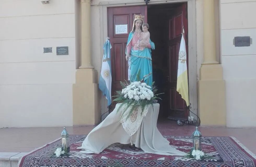 La Calera: imagen de la Virgen del Rosario