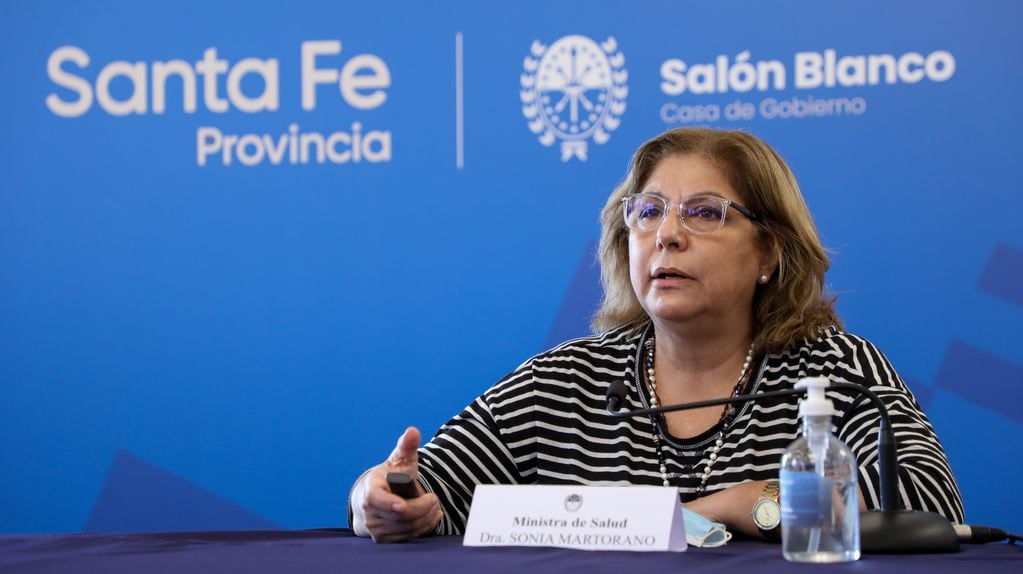 La ministra de Salud de Santa Fe, Sonia Martorano, informó sobre la situación epidemiológica en la provincia frente al coronavirus.