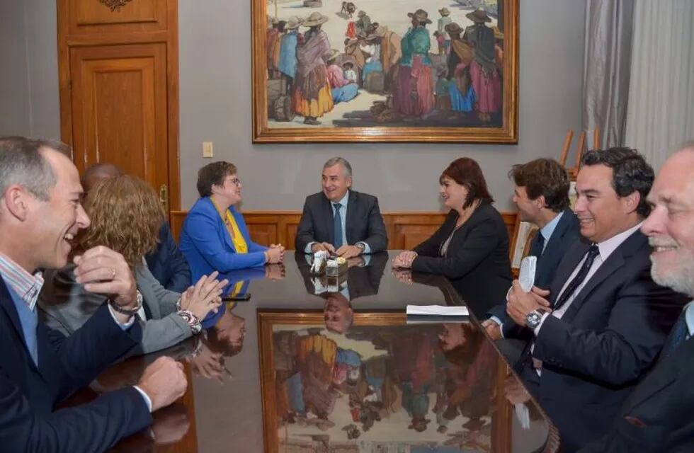 Funcionarios europeos en la Casa de Gobierno de Jujuy