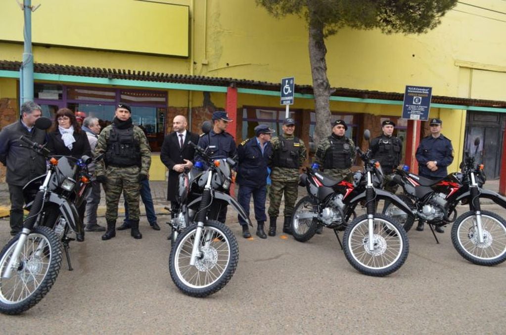 La policía de Comodoro Rivadavia tiene su cuerpo de motocicletas.