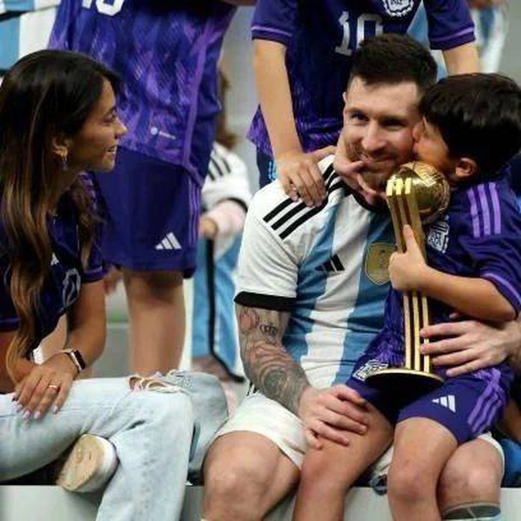 Lionel Messi y la alegría de su familia con Argentina campeona del Mundo.