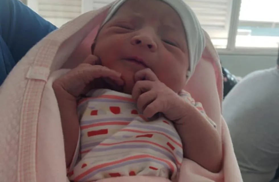 La primera bebé mendocina nació en Maipú y se encuentra en perfecto estado de salud.