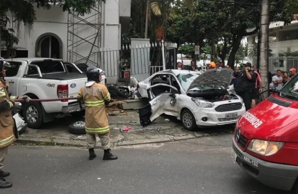 Dos turistas argentinos fallecieron en un choque fatal en Río de Janeiro.
