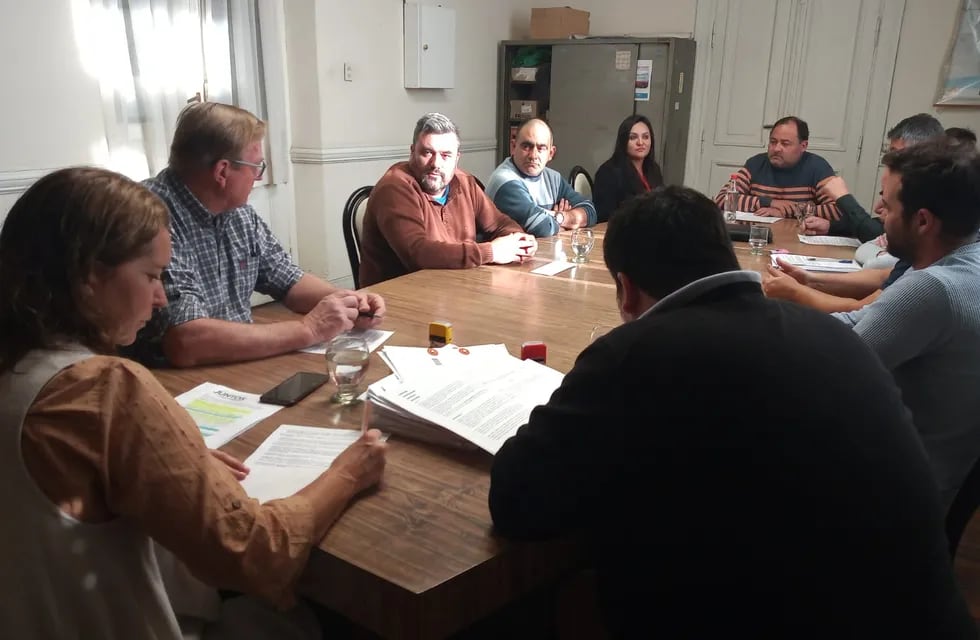 Comisión de Legislación de Tres Arroyos:  proponen que IOMA deje de ser obligatorio para los municipales