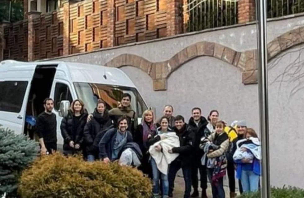 La embajadora argentina en Polonia es correntina y ayudó a regresar al país a cinco familias argentinas que estaban en Ucrania.