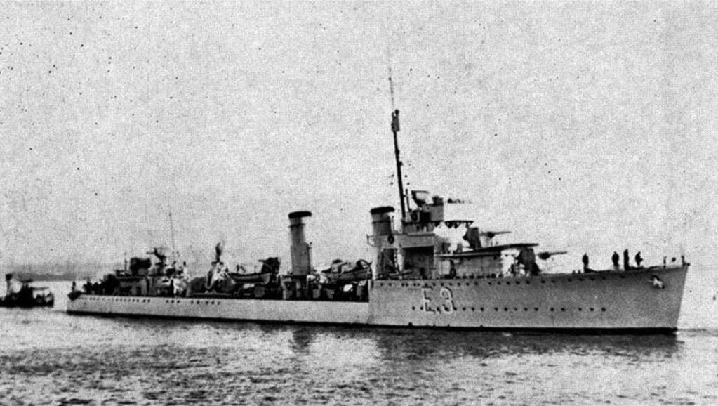 La torpedera ARA Mendoza, uno de los barcos en la que cumplió servicios.