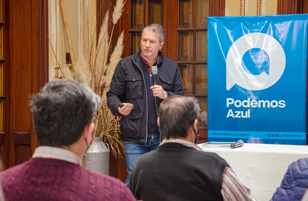 Javier Varani dio una charla para Podemos Azul