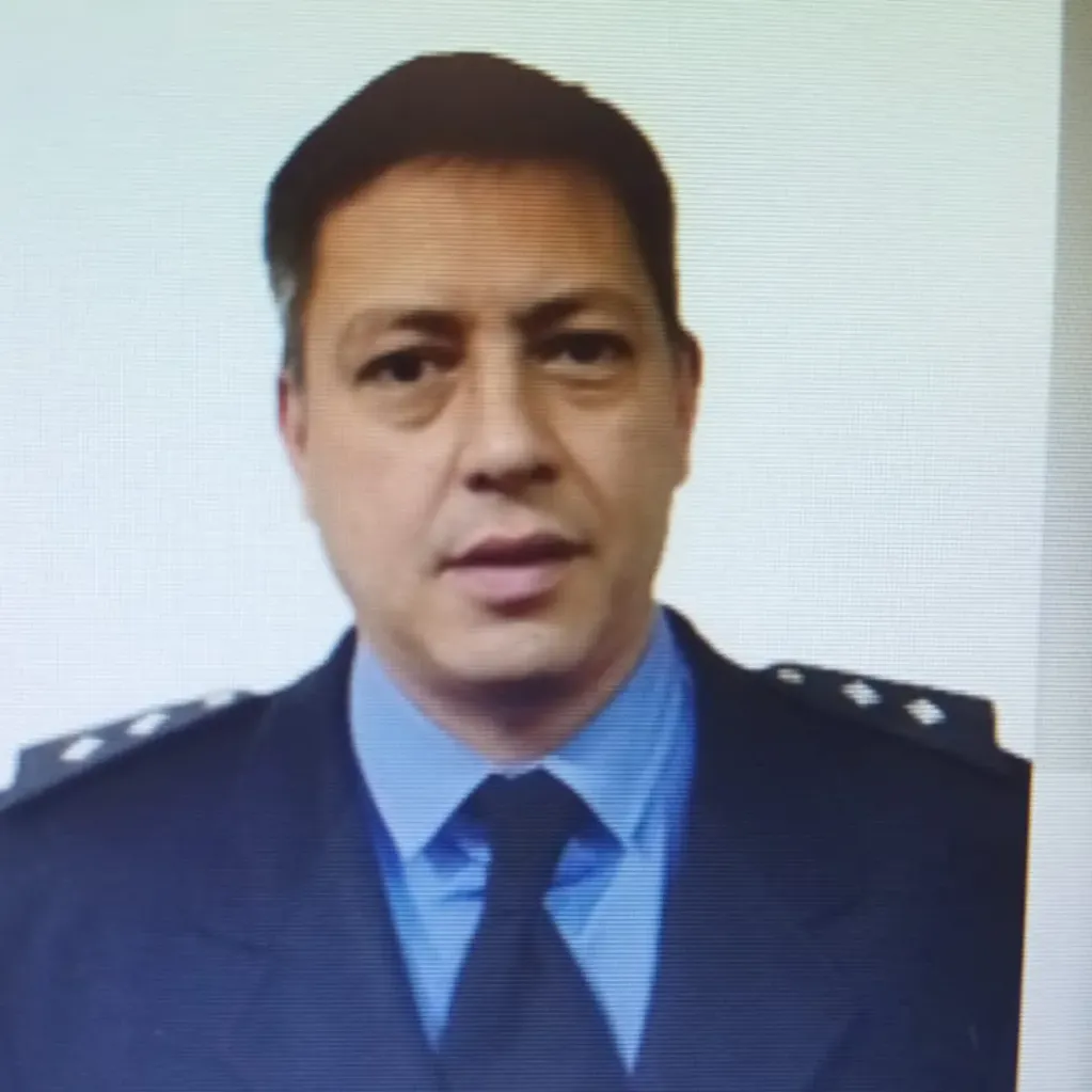 Jorge Diego Finnemore, el efectivo policial prófugo de la justicia. 