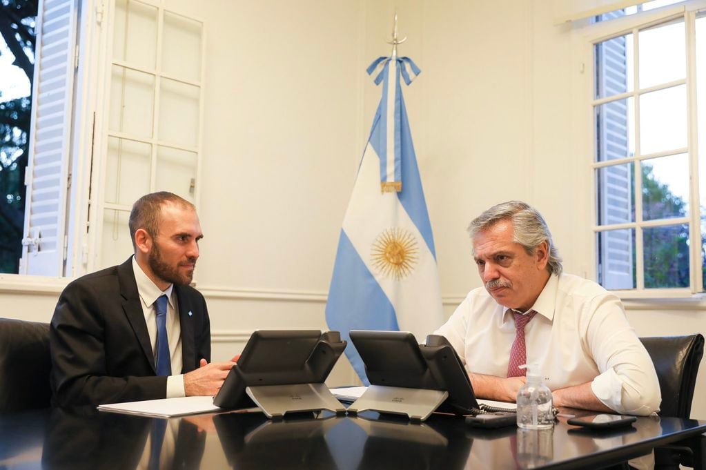 Martín Guzmán y Alberto Fernández anunciarán por la tarde un nuevo impuesto para financiar un IFE. 