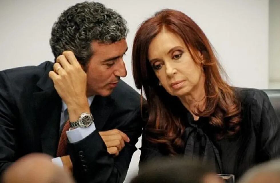 Cristina irá a Tribunales; y el equipo económico rendirá examen ante el FMI.