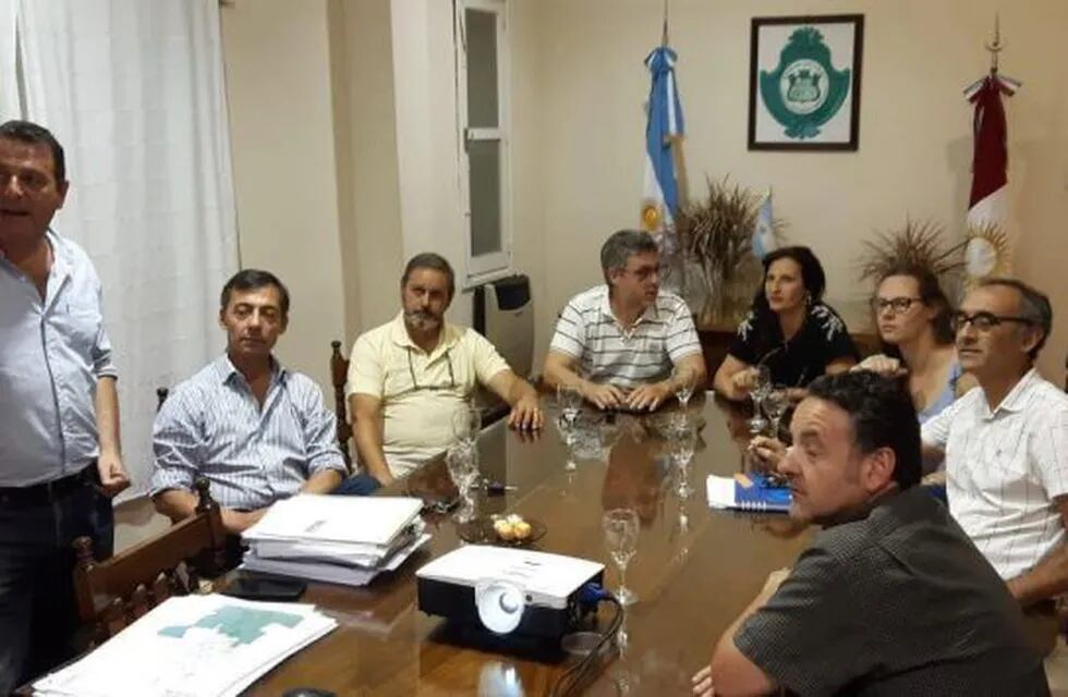 POUT: reunión con Concejales electos Alta Gracia Crece