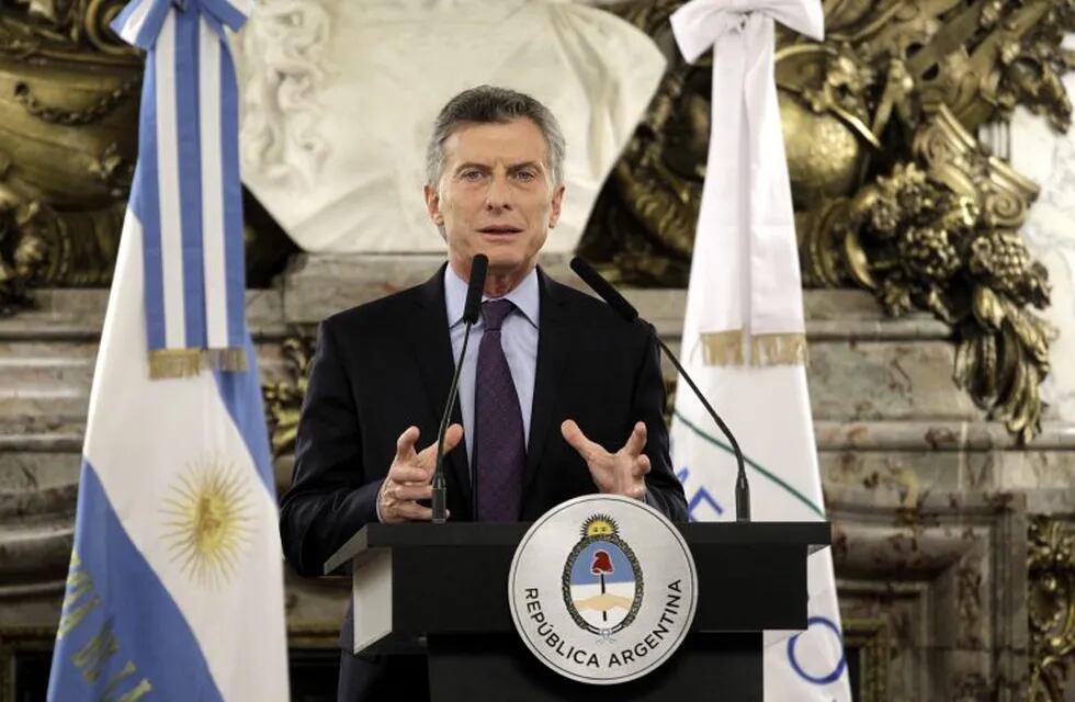 DYN206, BUENOS AIRES 15/03/2017, EL PRESIDENTE, MAURICIO MACRI, ESTA MAu00d1ANA DURANTE EL ANUNCIO DEL PLAN AUTOMOTRIZ EN EL SALON BLANCO DE LA CASA DE GOBIERNO. FOTO: DYN/ALBERTO RAGGIO.