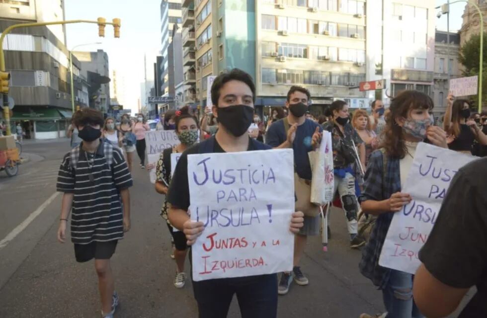 Bahía Blanca se manifestó por el femicidio de  Úrsula Bahillo