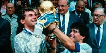 Nery Pumpido y Diego Maradona