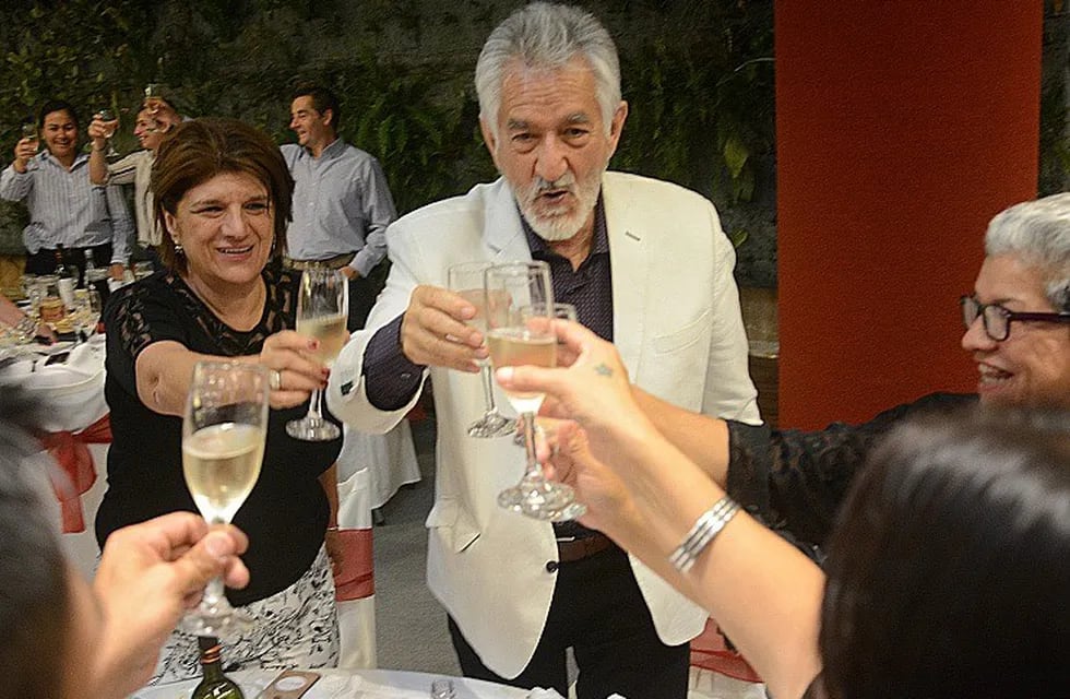 Alberto Rodríguez Saá compartió la cena de Nochebuena con los beneficiarios que no tenían con quien pasar la fiesta.