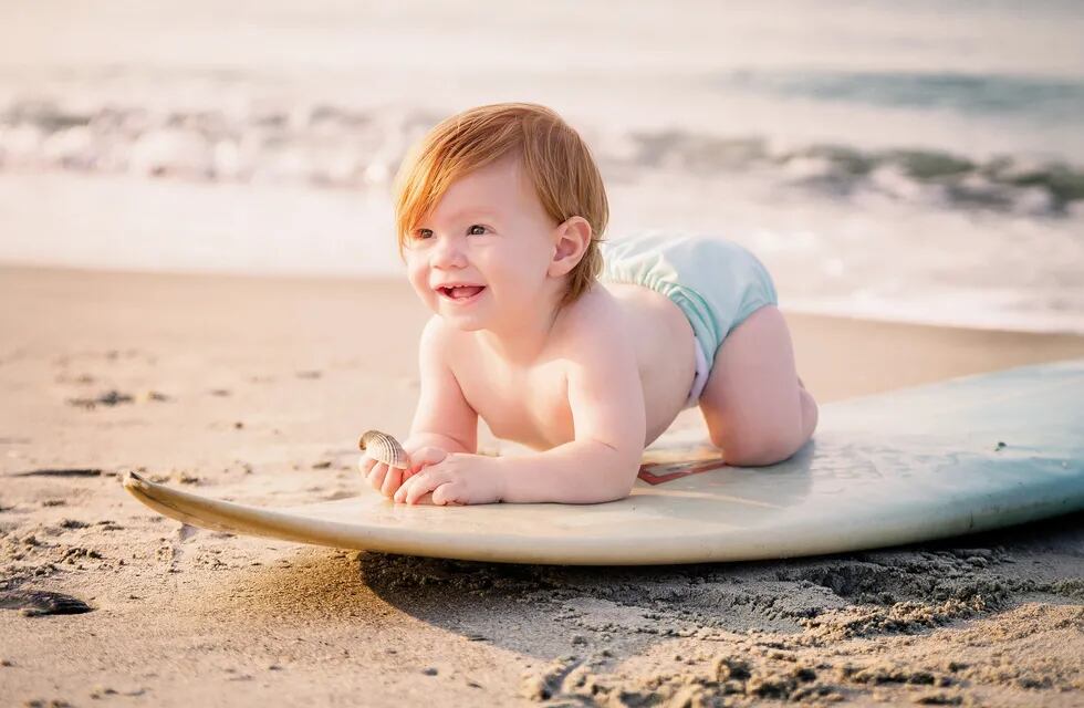Los bebés están expuestos al sol no solo en vacaciones, sino todos los días en el hogar. (Foto: Pixabay/ NewportBaptistChurchNC)