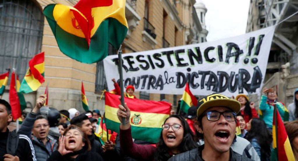 Opositores a Evo Morales en las calles. (web)