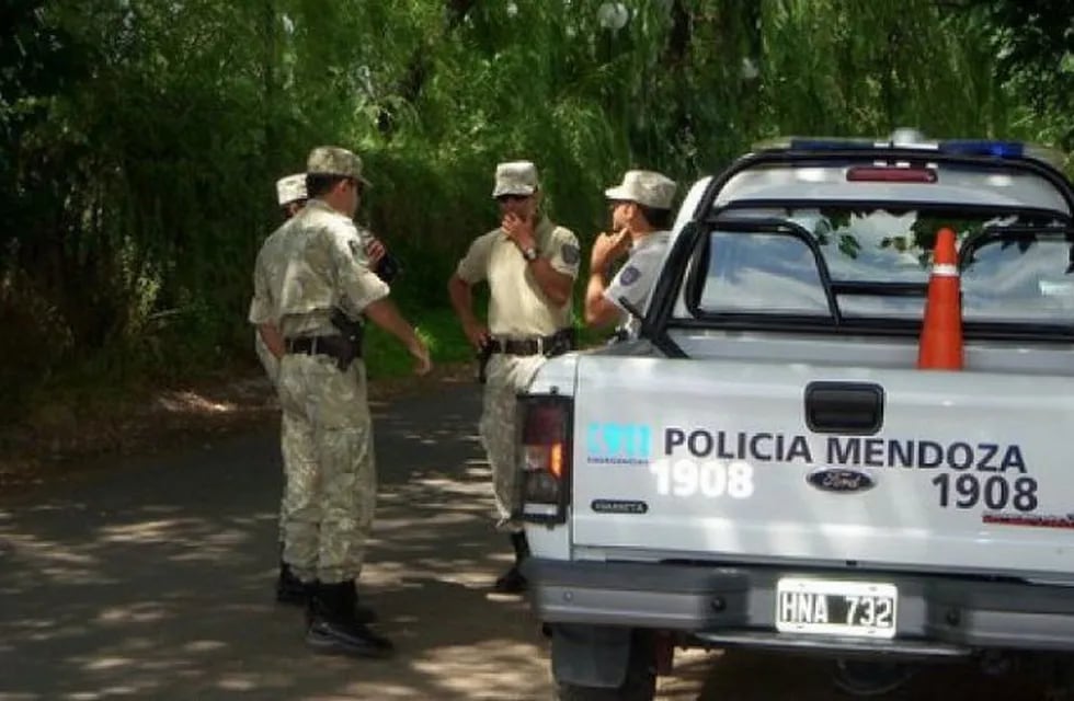 Policía Rural detuvo a dos hombres con 50 piches en San Rafael.