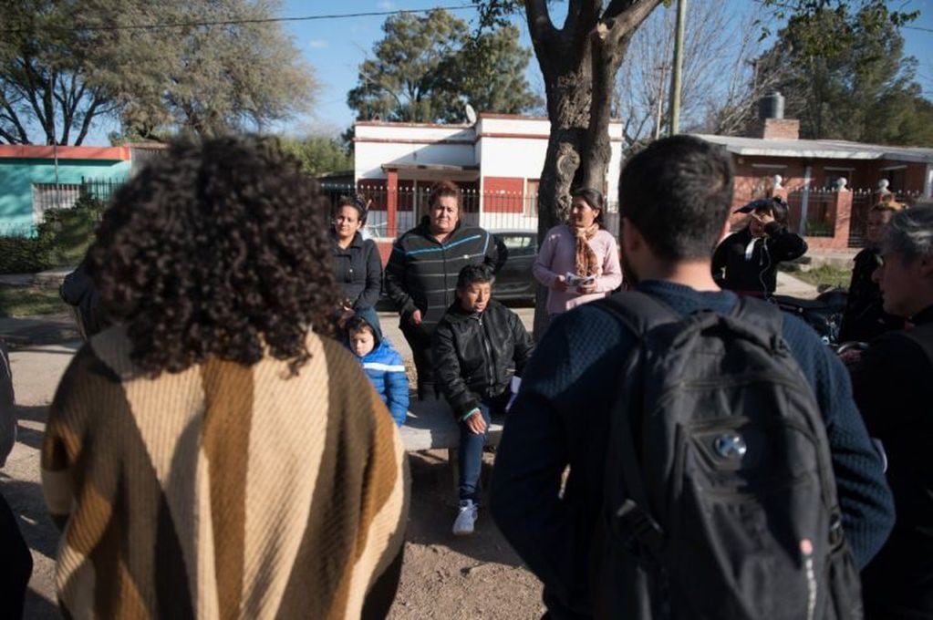 Diego Heredia y Saira Asúa del frente Alta Gracia Somos Todxs dialogaron con Vía Alta Gracia.