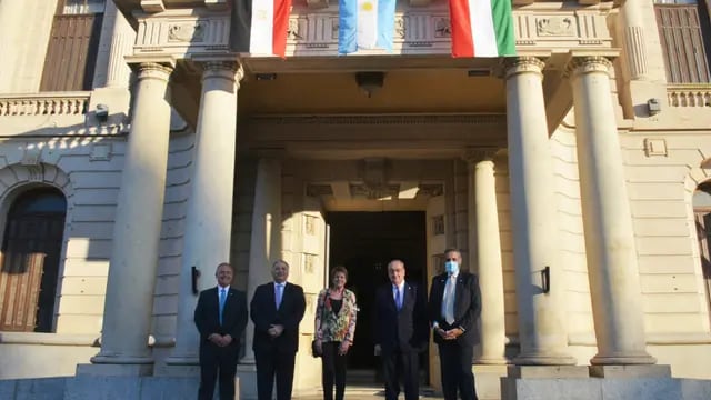 Embajadores de Kuwait y Egipto en Tandil