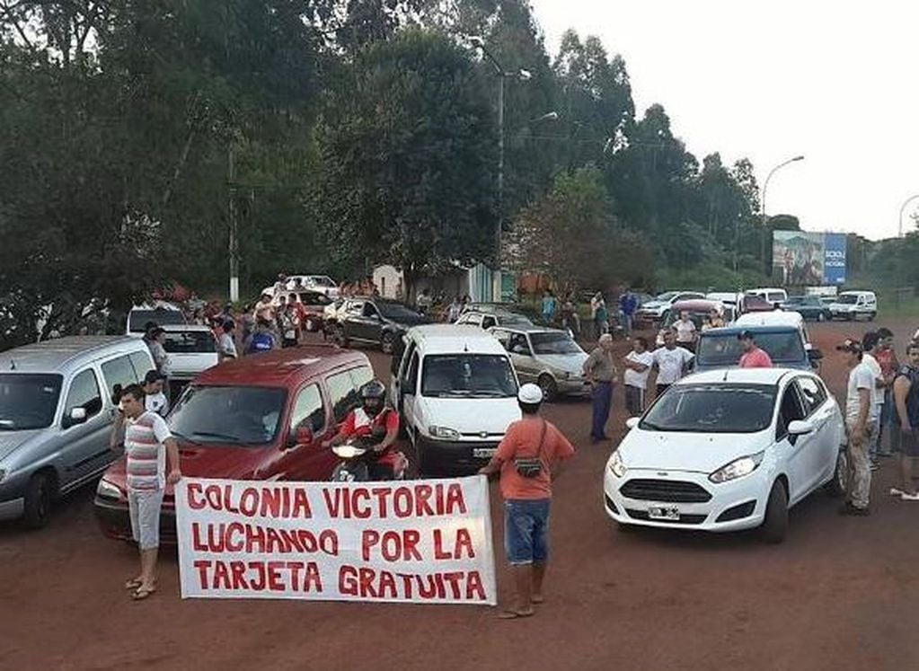 Protestas en Colonia Victoria por el excesivo precio del peaje