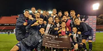 Talleres festeja la agónica clasificación ante Estudiantes de Río Cuarto