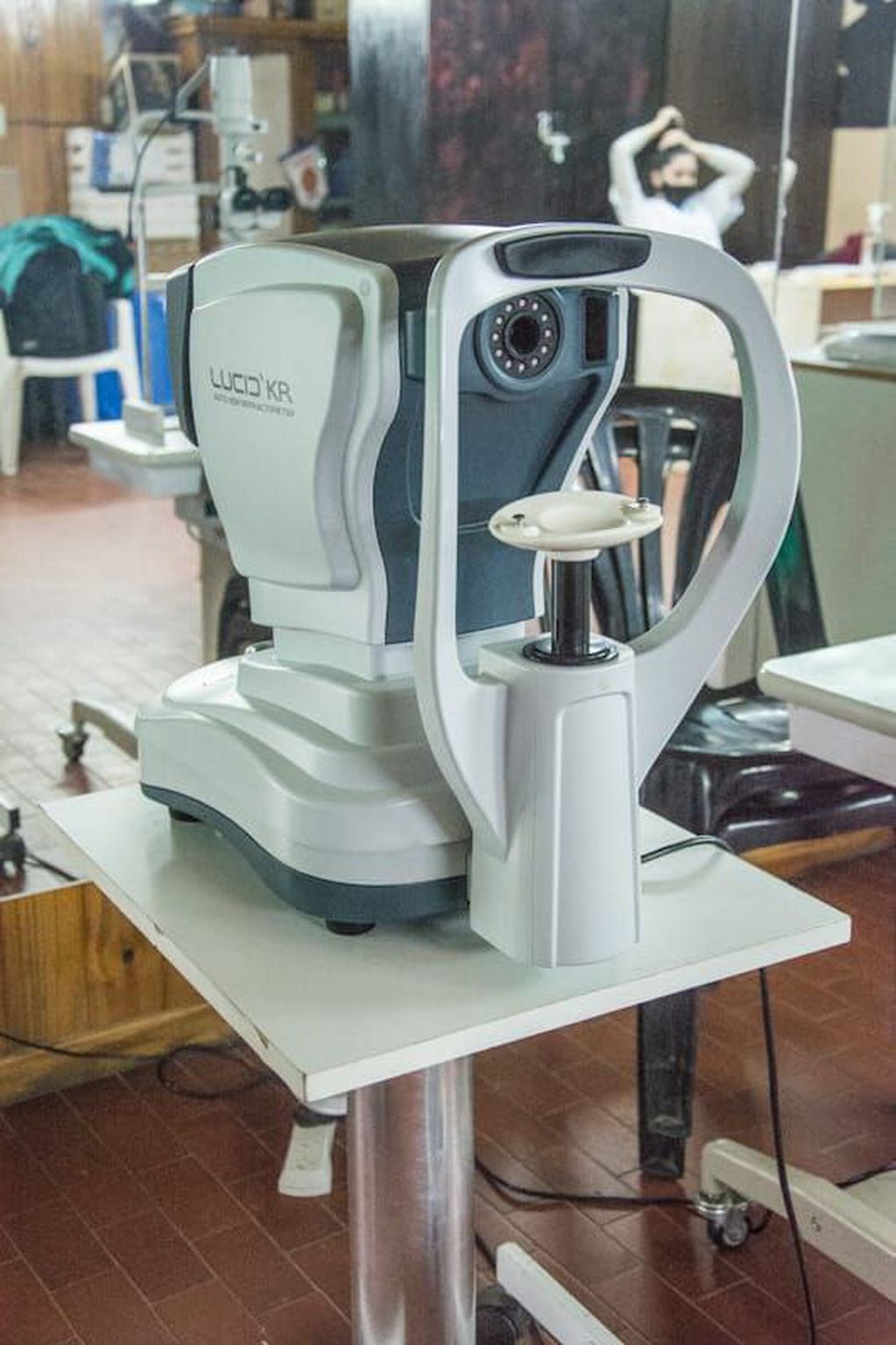 Controles oftalmológicos y entrega de anteojos en el Centro Comunitario del Martial