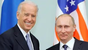 Biden y Putin, en 2011. (RIA Novosti, Alexei Druzhinin/Pool vía AP/Archivo)
