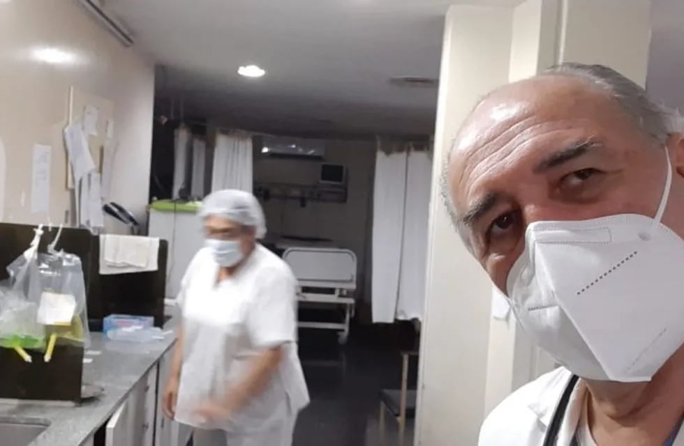 Un médico de Orán venció al coronavirus y regresó para tratar a otros en la guardia del hospital (Facebook Jorge Gabriel Gomila)