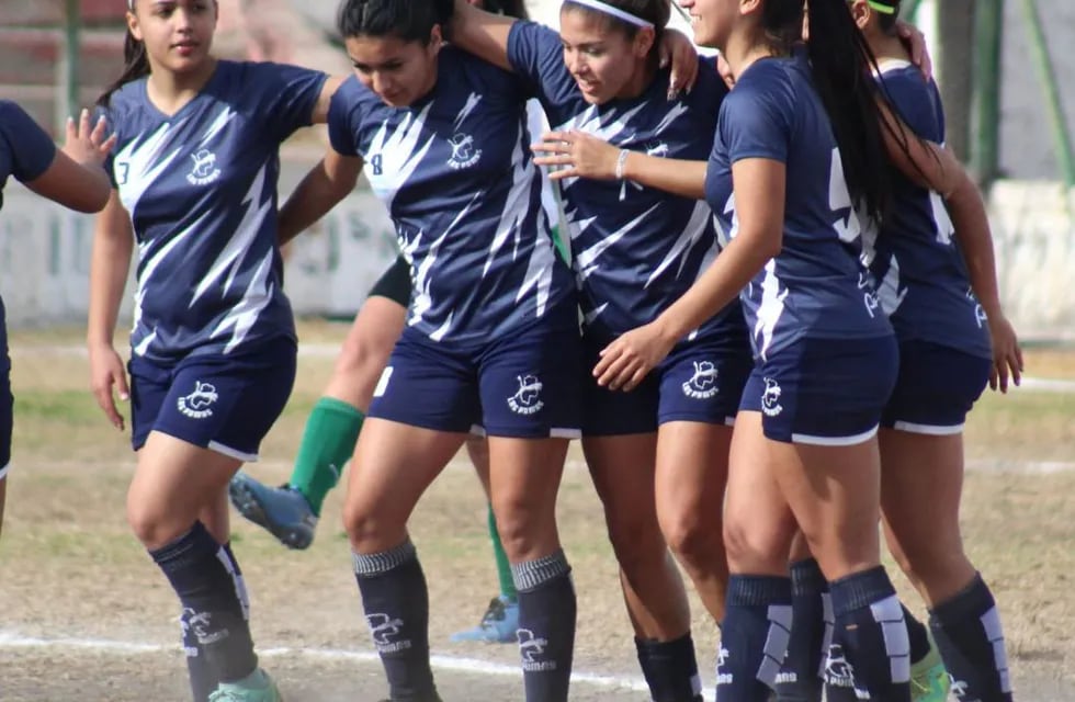 Las Pumas vencieron a Escuela Deportiva de Junín, por el Torneo Federal.