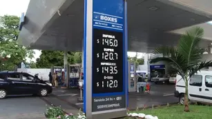 Aumento del combustible: en Misiones el litro de nafta YPF vale 20 pesos más que en Buenos Aires