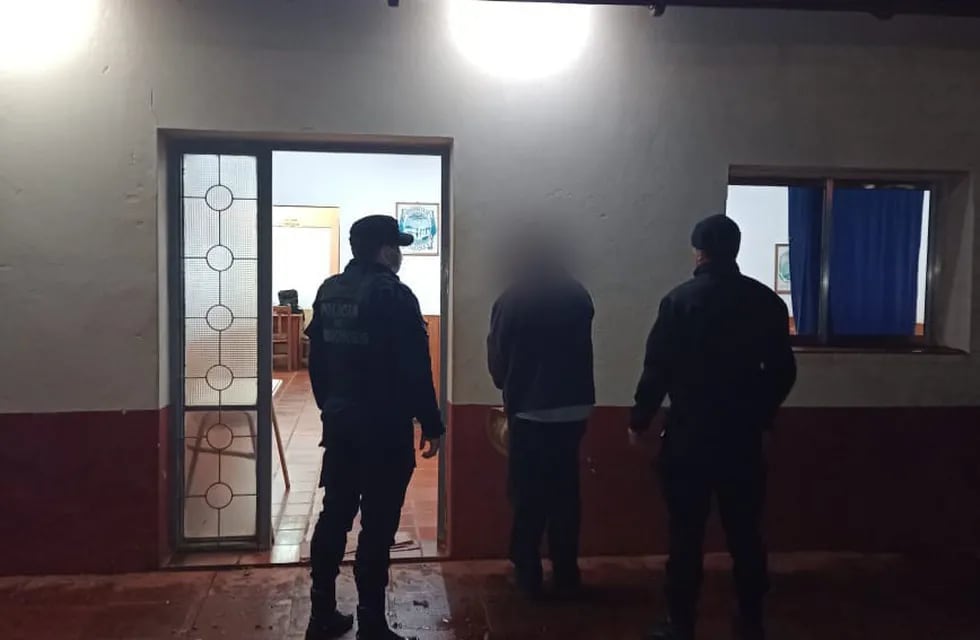Detienen a un individuo por violencia en Villa Bonita.